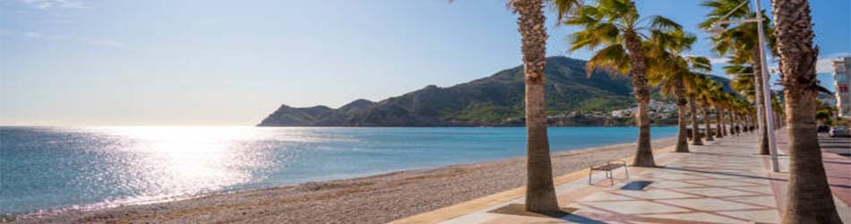 Villas to rent on the beach Altea